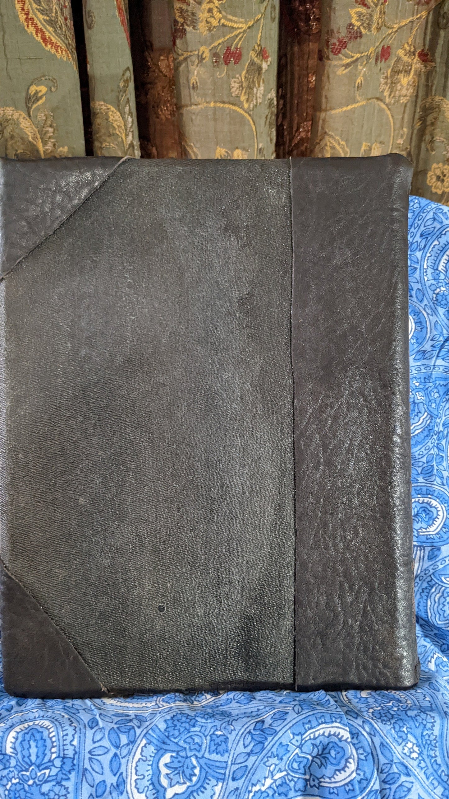 Antique Indexed Holy Bible: Early 1900s Octavo Edition