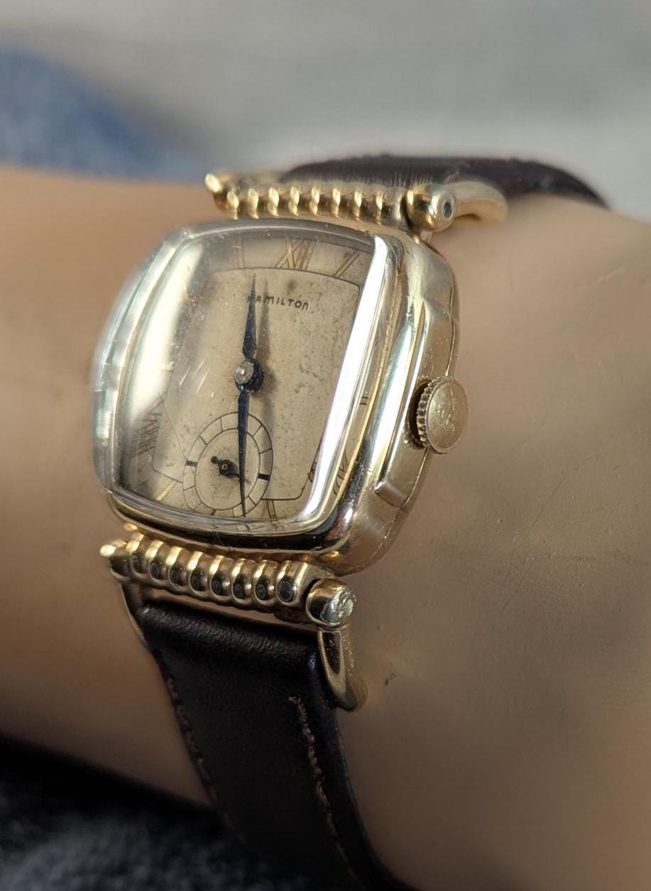 Awsome Rare Antique 1940 Hamilton Russel Model Watch 17 Jewel USA Movement with Great Stylish Art Deco Design Working (Smaller Men's Size)