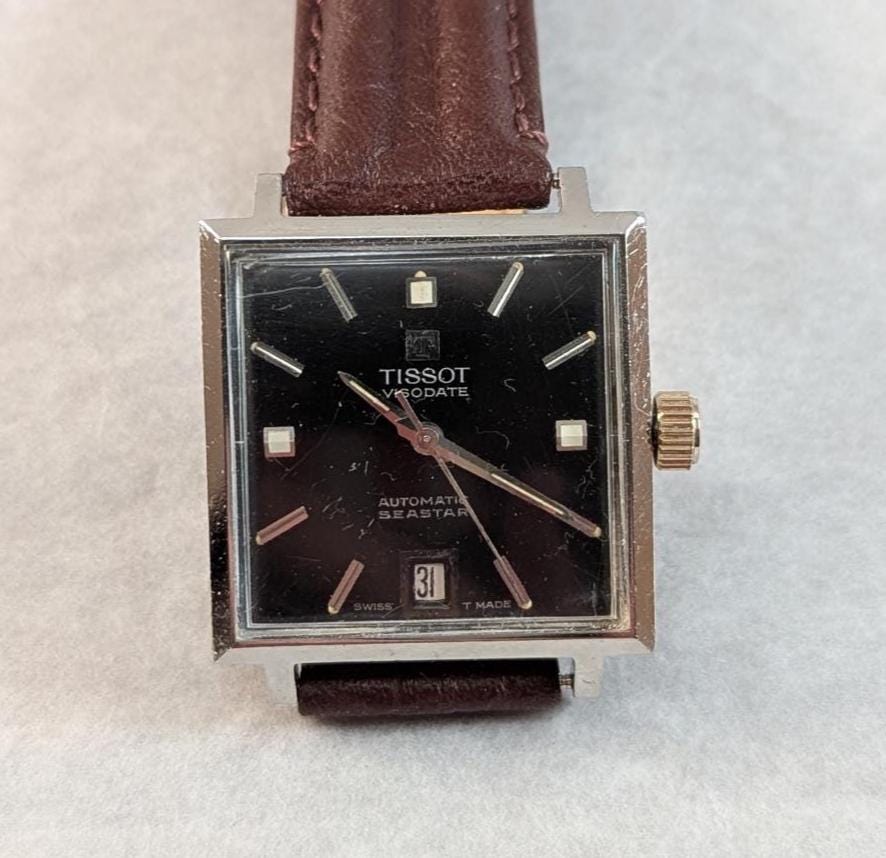Fantastic and Unusual Tissot Visodate Seastar Automatic Men's Watch with Square case - Stainless Steel Bezel Fine 21 jewel Swiss Movement