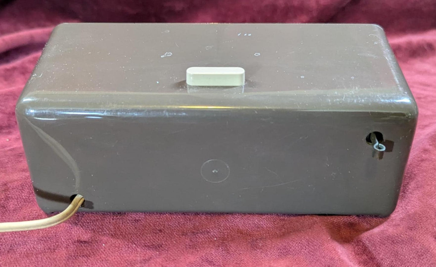 Vintage General Electric Model 8128K Electric Desk/Alarm Clock - Flip /Roll Display - Working Fine - Stylish with a Nice Design from 1960s.