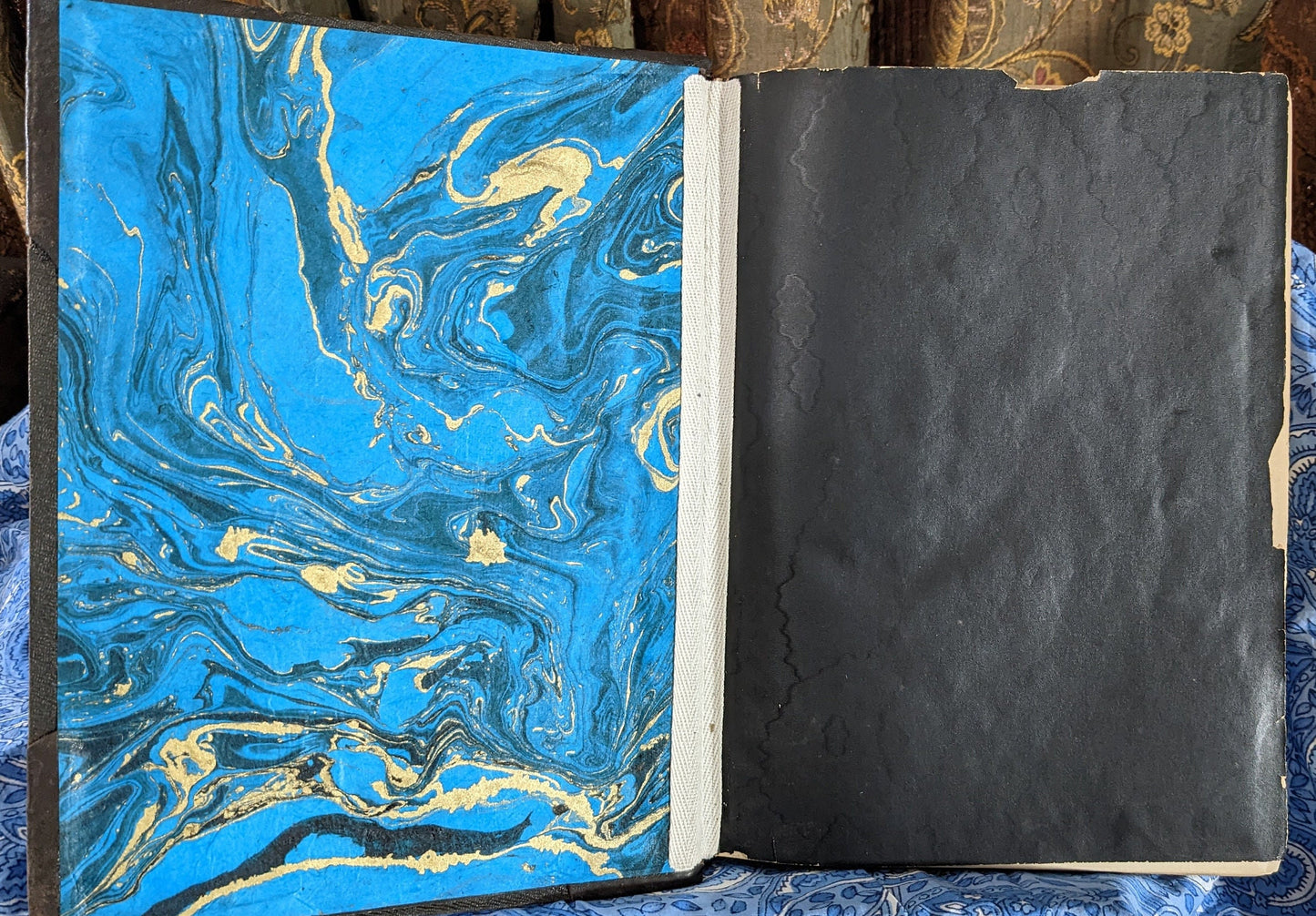 Antique Indexed Holy Bible: Early 1900s Octavo Edition