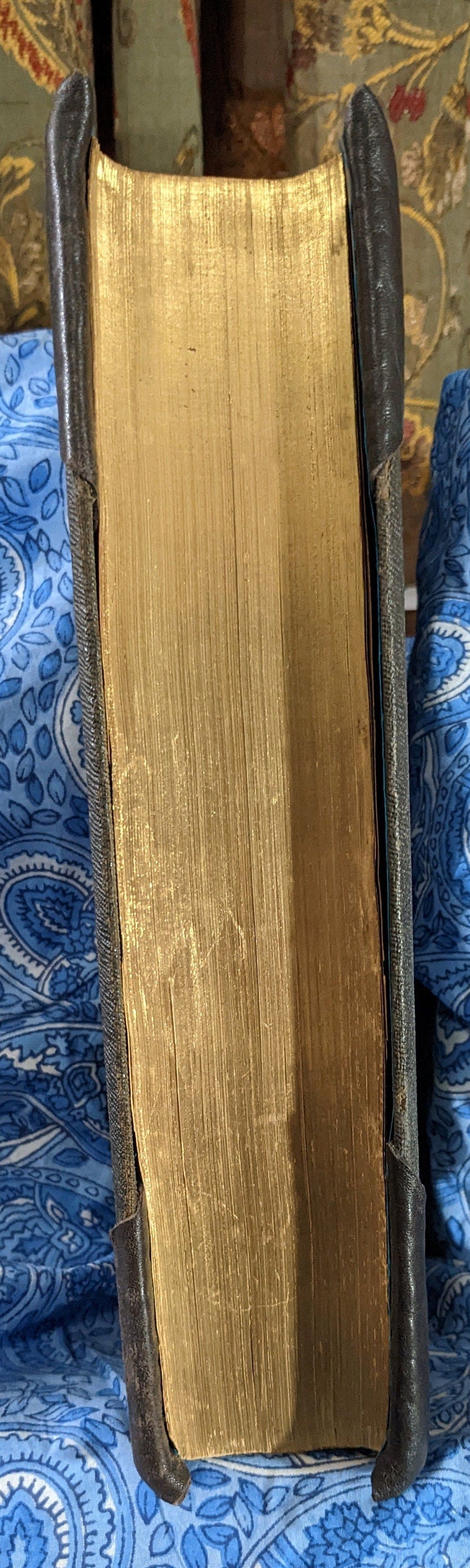 Antique Indexed Holy Bible: Early 1900s Octavo Edition