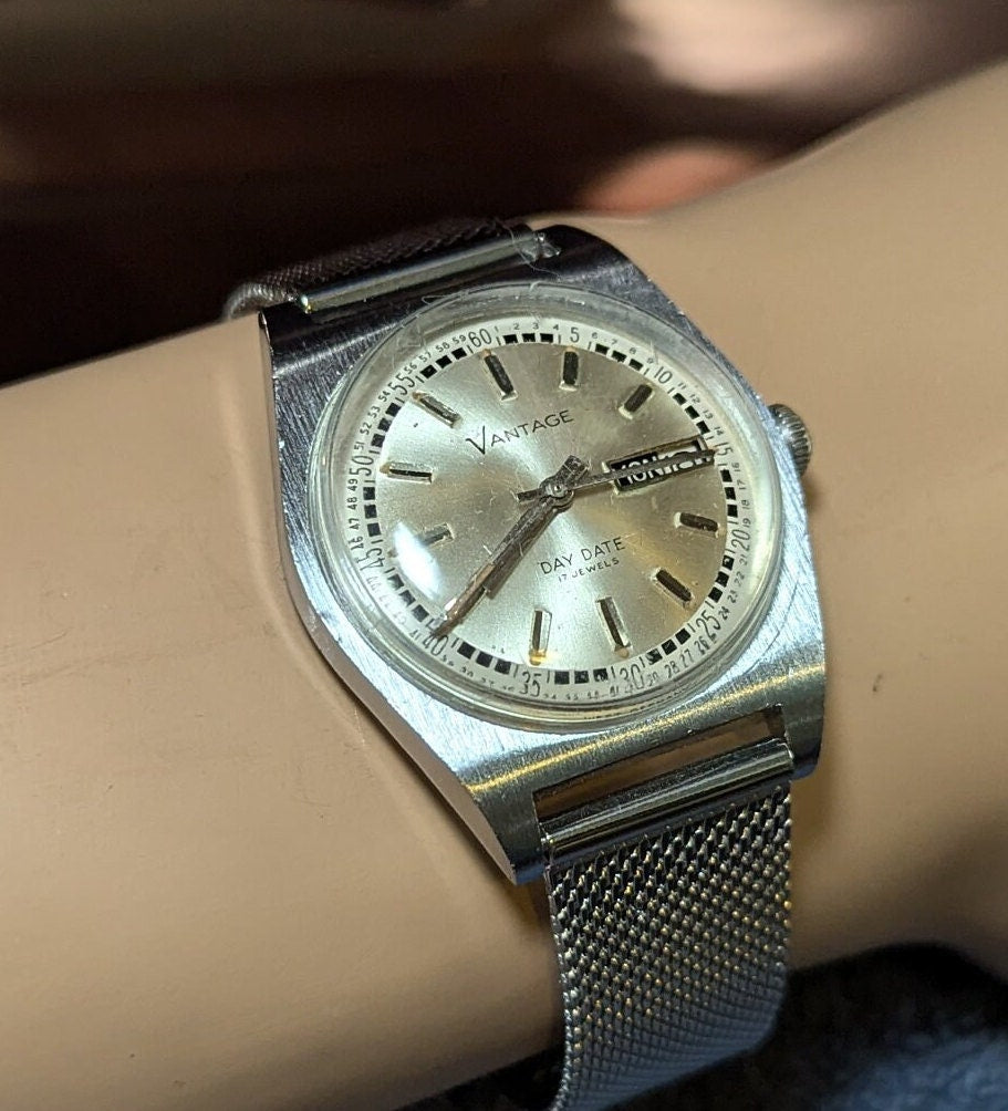 1960s Vantage Swiss Men's Watch: Retro Day Date, Manual Wind