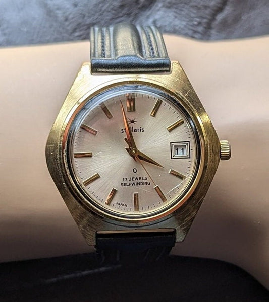 Cool Vintage 1970s Stellaris Men's Watch - A Sears Brand with Japan Automatic Movement and Day Function - Stylish Retro 70s Design - Working