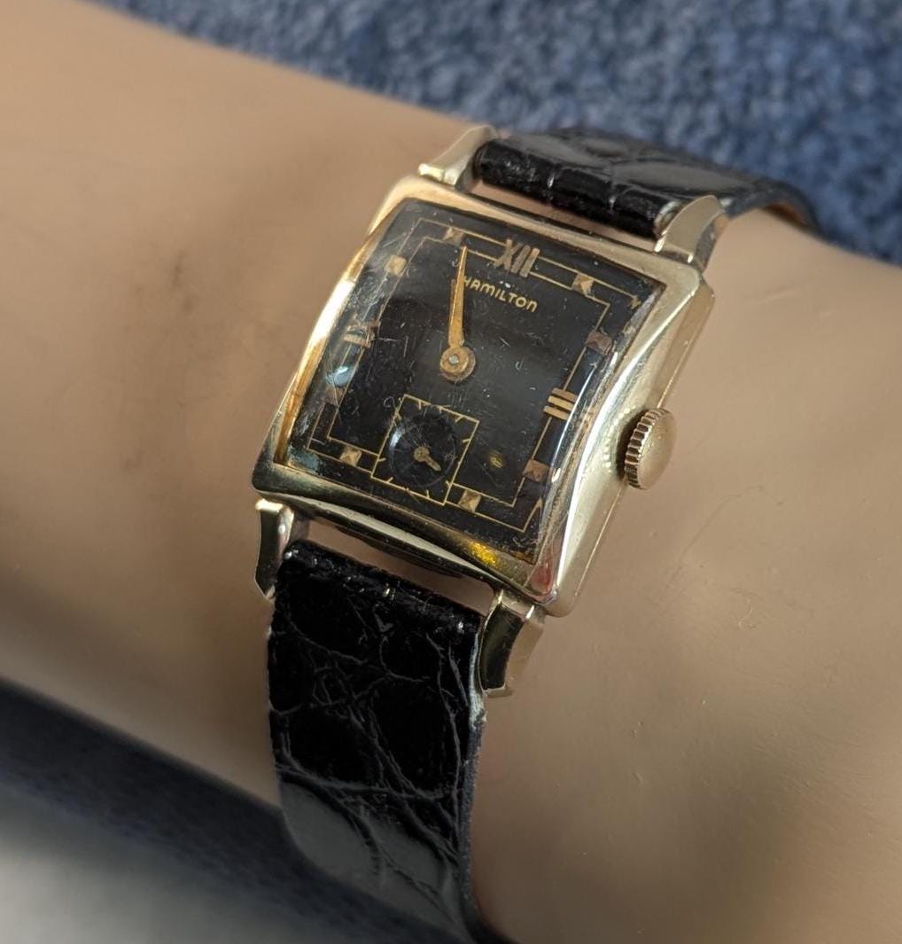 Rare Antique 1951 Hamilton Ryan Watch Black Dial 17 Jewel USA Movement with Great Stylish 10KT Gold Design - Working (Smaller Men's Size)