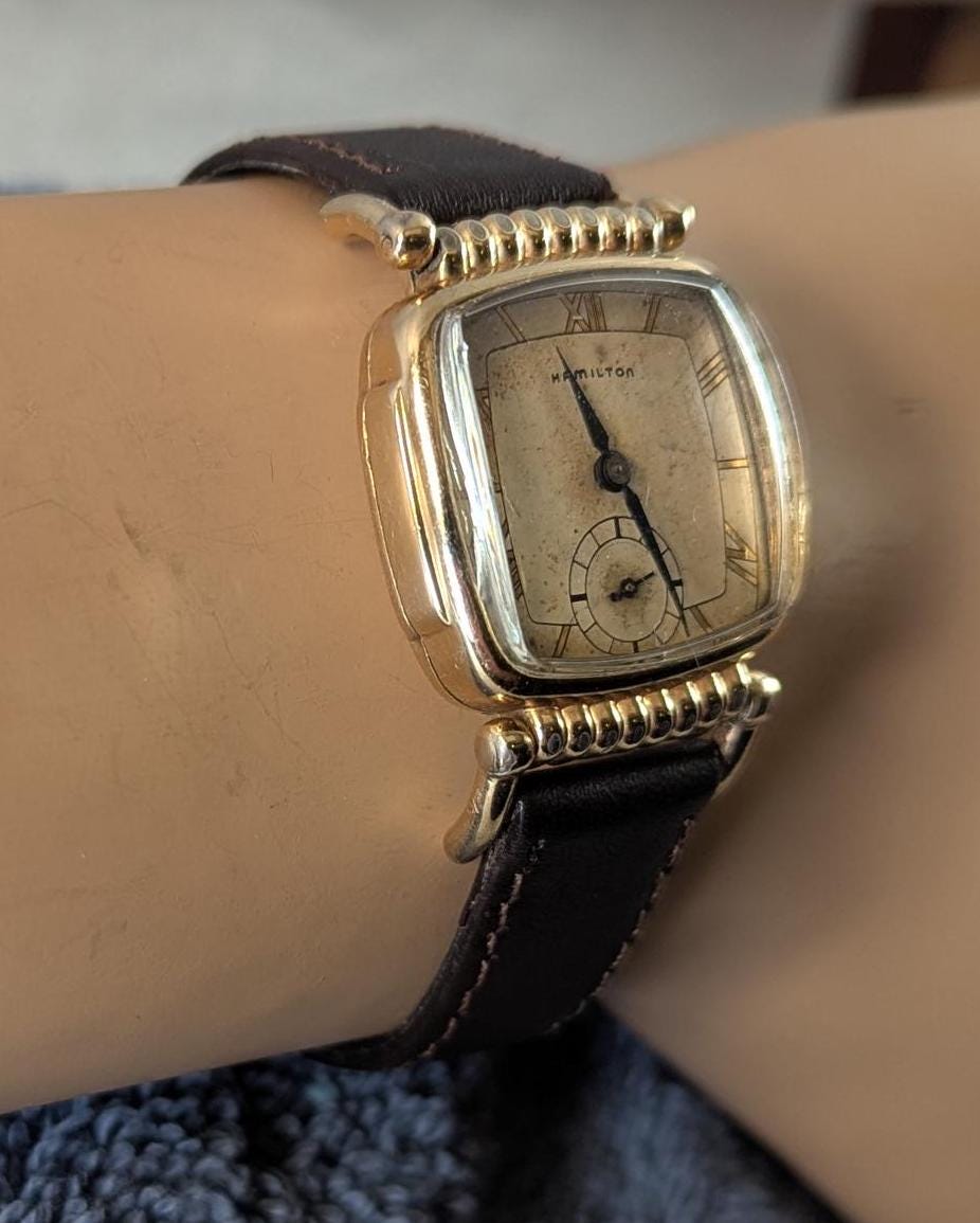 Awsome Rare Antique 1940 Hamilton Russel Model Watch 17 Jewel USA Movement with Great Stylish Art Deco Design Working (Smaller Men's Size)
