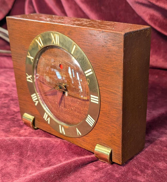 Charming 1940s Telechron Airlux Clock Mahogany Case Retro Design Working
