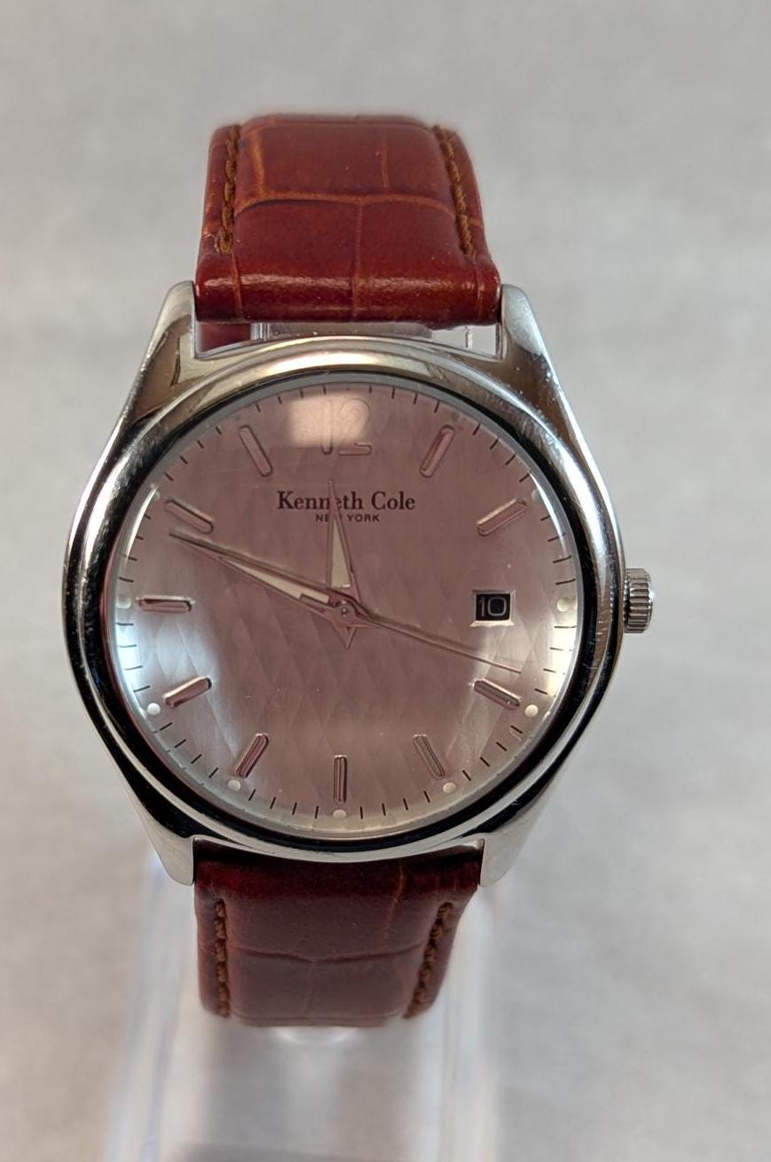 Nice Kenneth Cole Designer Mens Silver Tone Quartz Watch- Fantastic White MOP style Dial Lume Hands Leather Band New Battery Great Condition