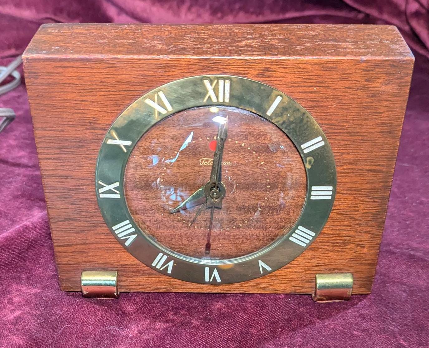 Vintage Telechron Airlux Alarm Clock: Mahogany Case, Retro Style