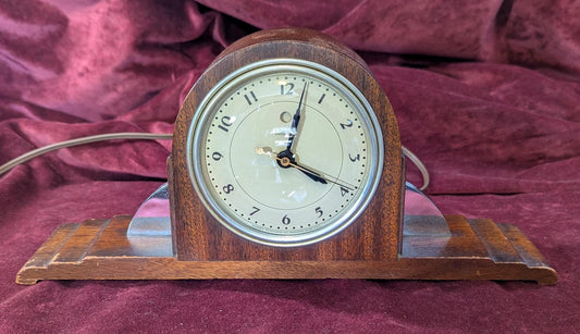 Vintage Telechron Electric Mantle Clock: 1930s Mahogany Commonwealth Model