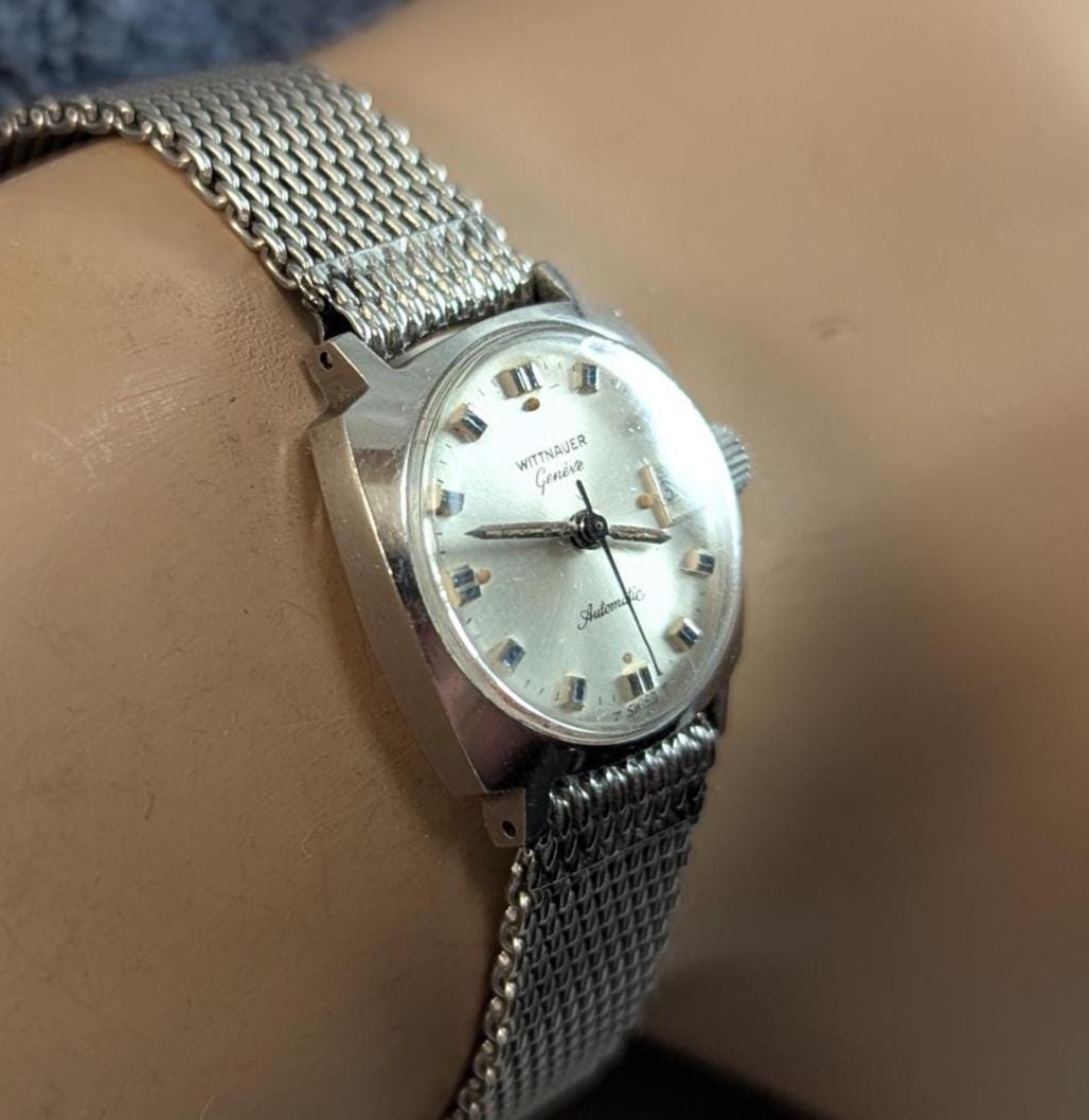 Fantastic Vintage 1970s Wittnauer Longines Automatic Ladies Wristwatch Stainless Steel Case Swiss 17 Jewel Auto Movement Original Mesh Band