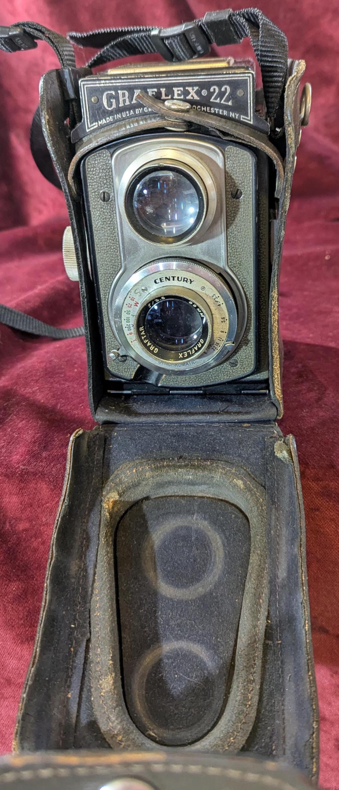 Antique Graflex 22 TLR Camera: 6x6 Film, Graftar 85mm Lens, Original Case