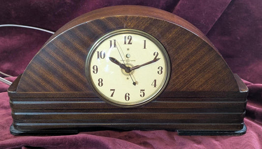 Vintage Retro General Electric - Telechron Model 4H12 "The Candlelight" ca 1939-1944 electric mantle/desk clock, Working Oiled Ready to Go