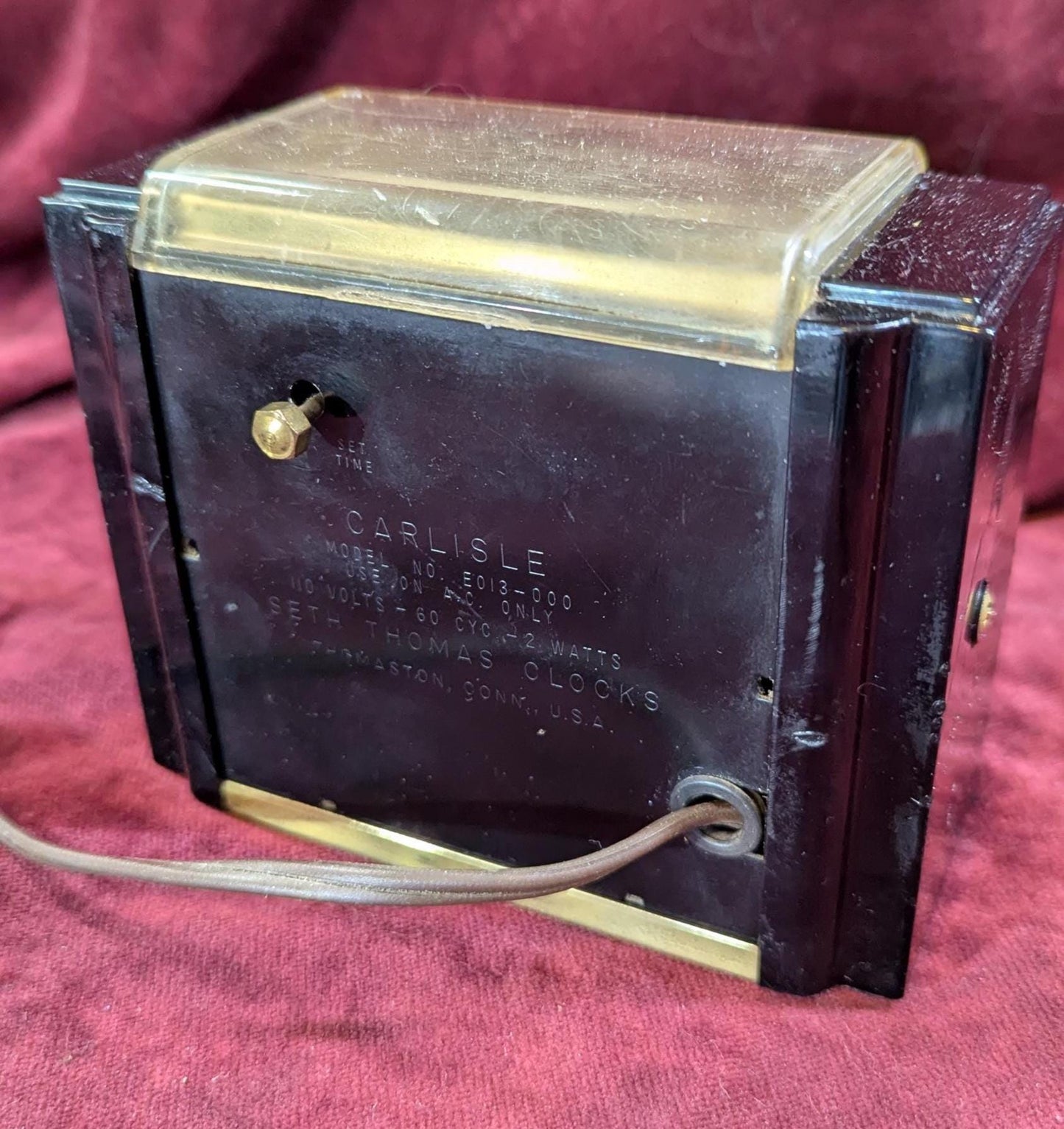 Working Vintage Seth Thomas "Carlisle" Model E013 Electric Desk Clock. Ca 1940s. Working with Nice Retro Look - Art Deco Style