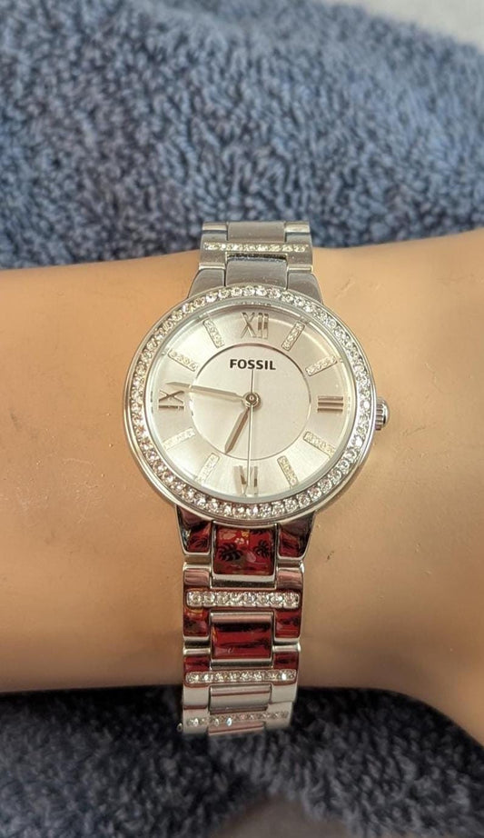 Beautiful Fossil Virginia Model Designer Style Ladies Silver/Crystal Watch - Silver Dial with Elegant Crystals on Bezel and Band New Battery