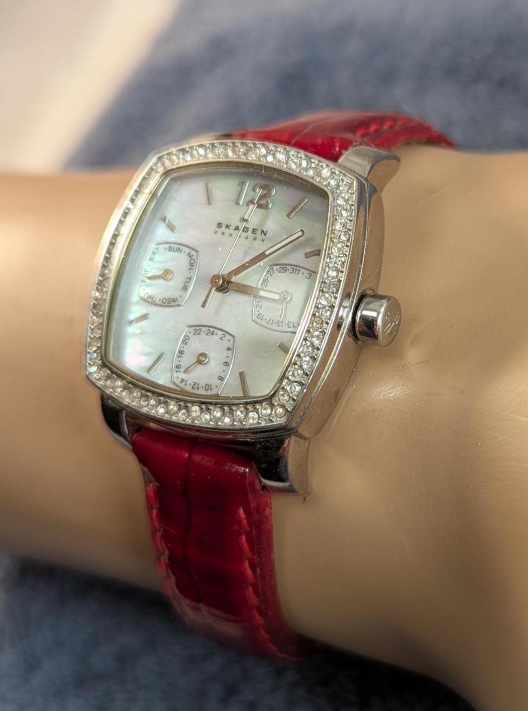 Skagen Mother of Pearl Crystal Watch: Women's Silver Leather Band