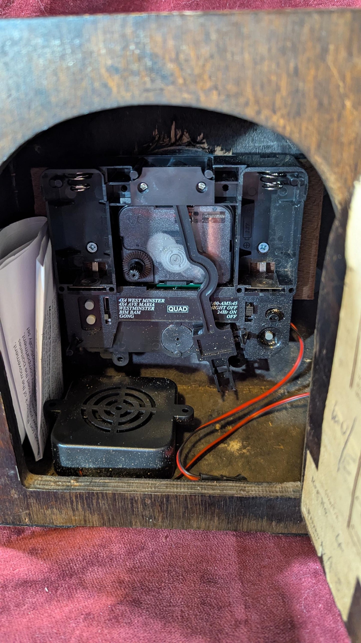 Vintage Mantle Clock: 1940s British Retro Wood Style New Quartz Movement