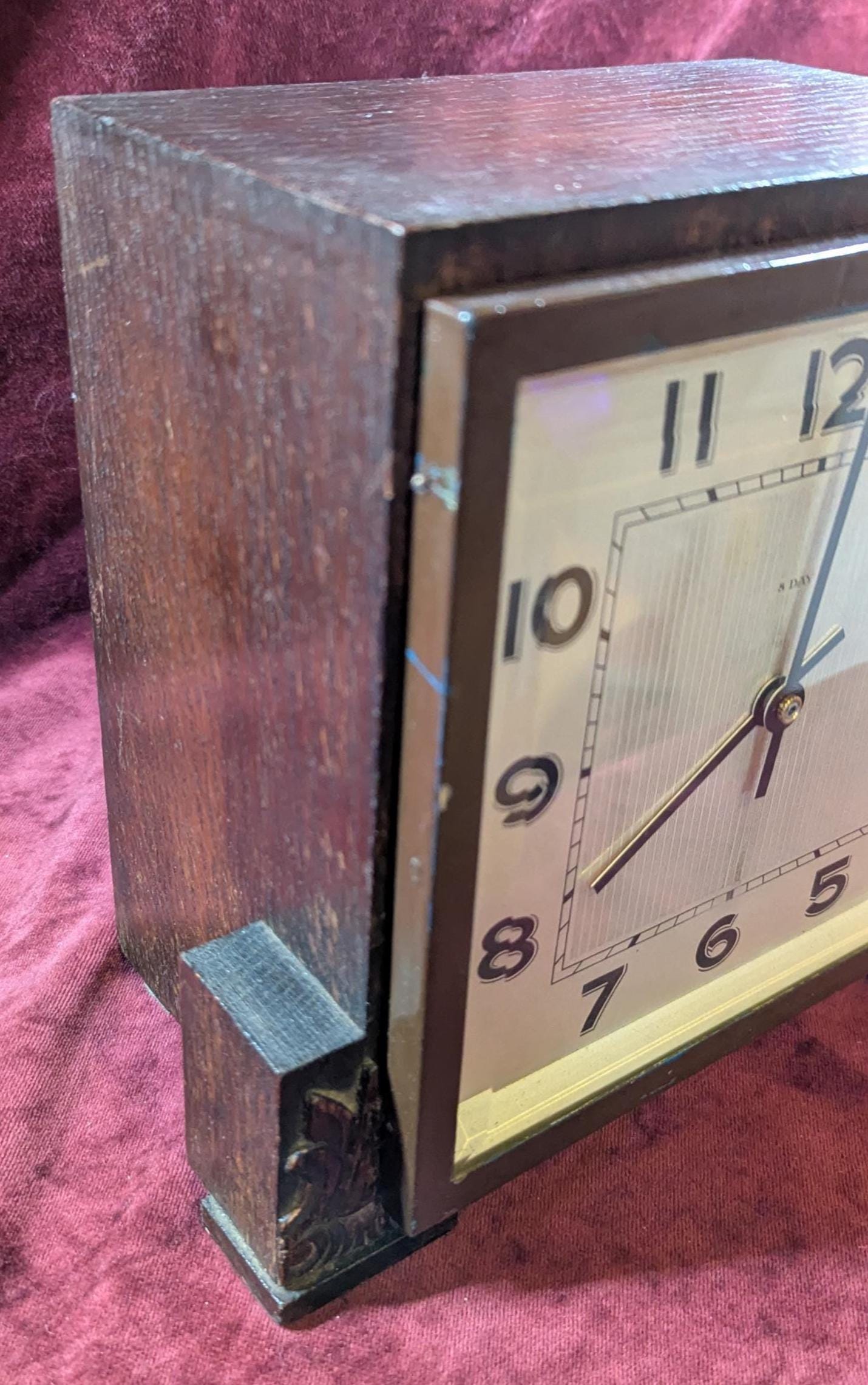 Vintage Mantle Clock: 1940s British Retro Wood Style New Quartz Movement