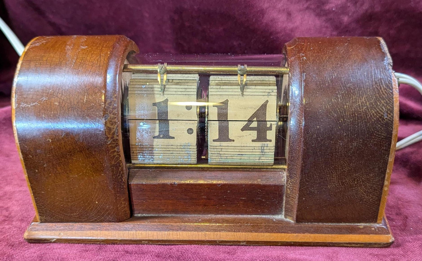 Rare 1938 New Haven "Stylis" Flip Clock: Art Deco Electric Timepiece