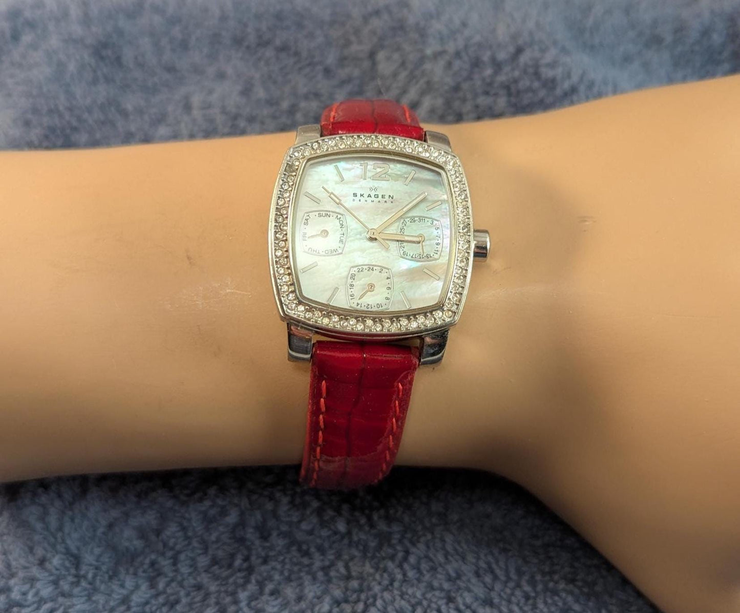 Skagen Mother of Pearl Crystal Watch: Women's Silver Leather Band