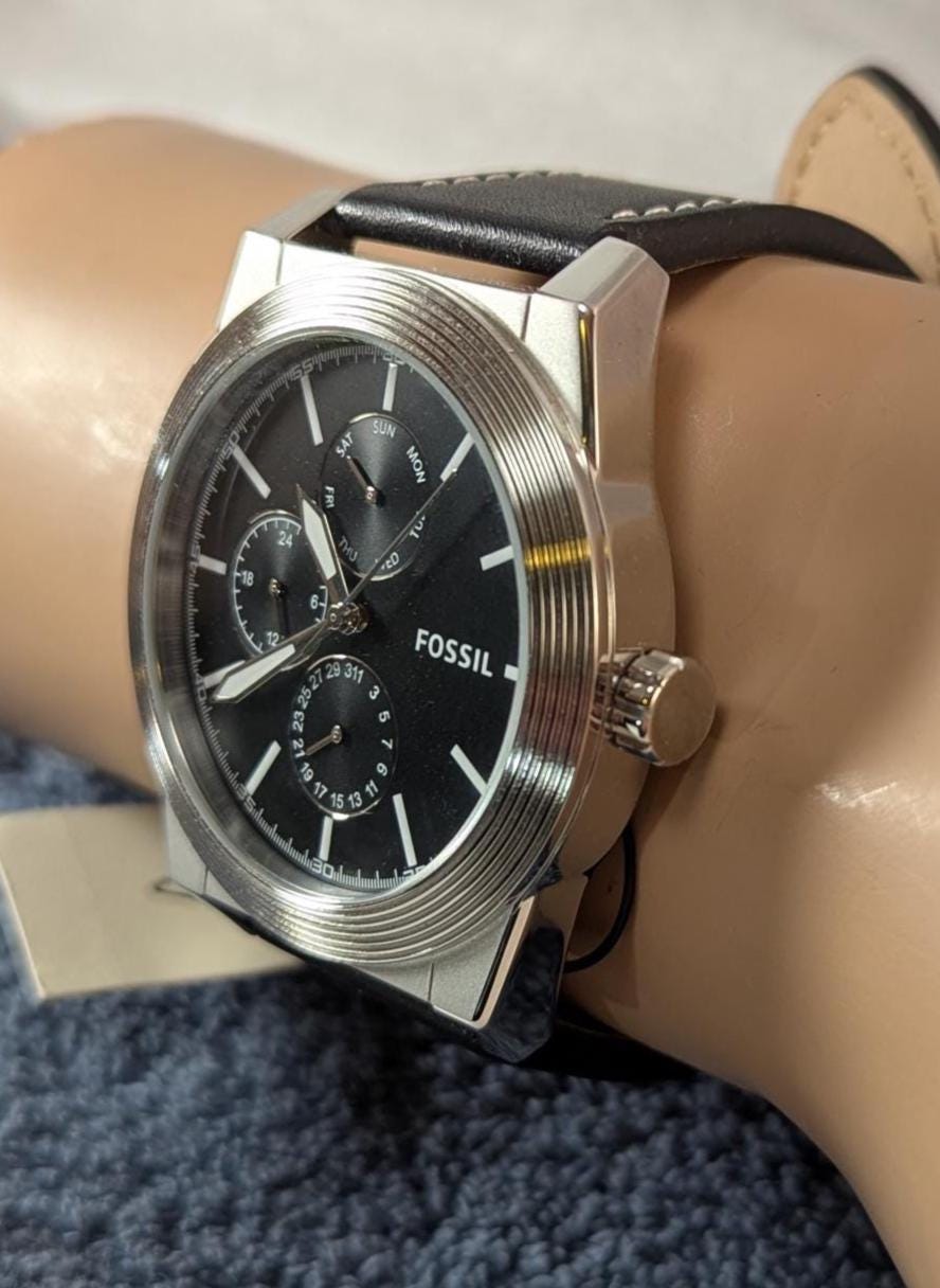 NWT Fossil Chronograph Watch BQ2334 Geoff Model Black Leather Strap, New Battery