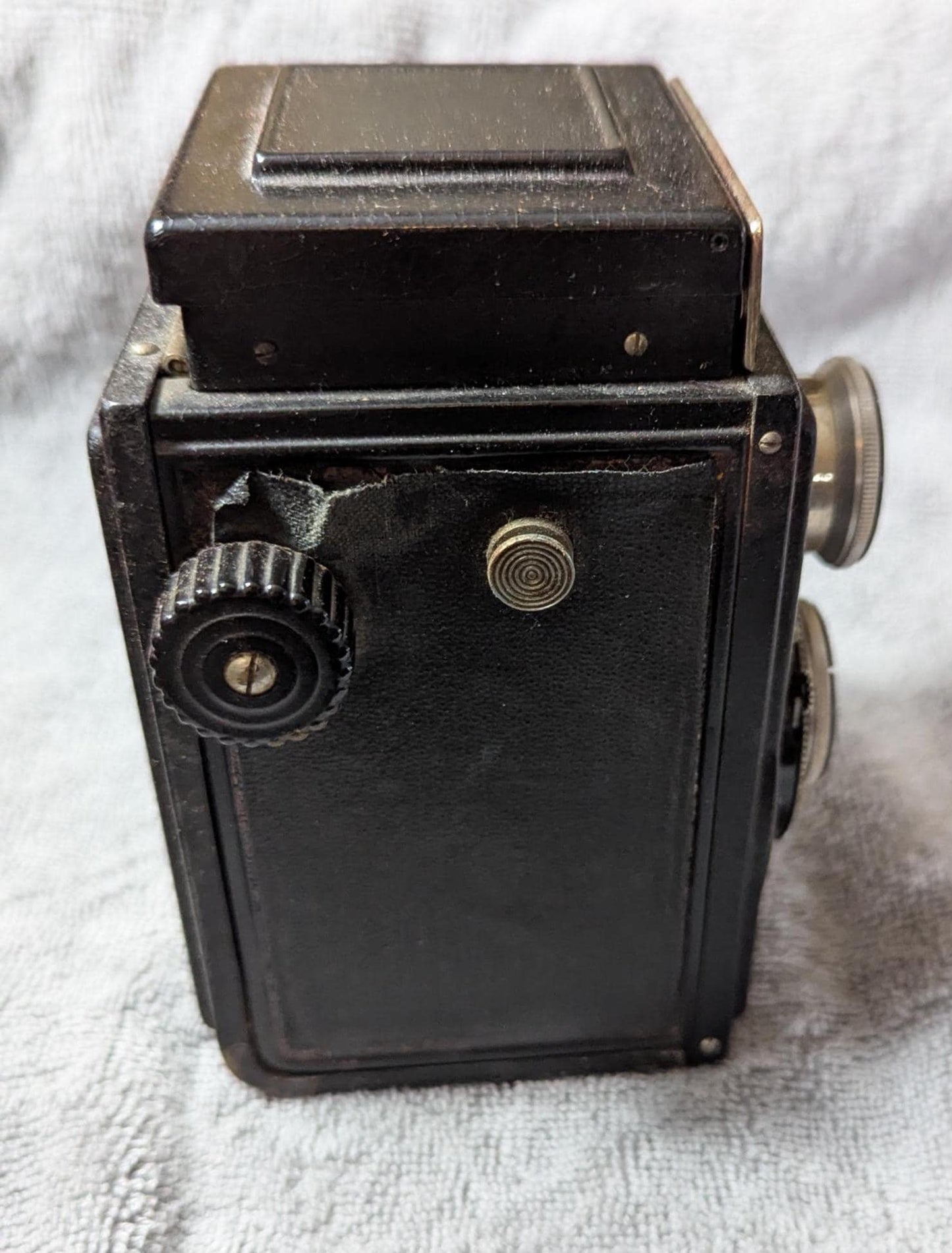 Vintage Reflekta TLR German Camera ca 1950 with Meritar 3.5 Lens, Leather Case