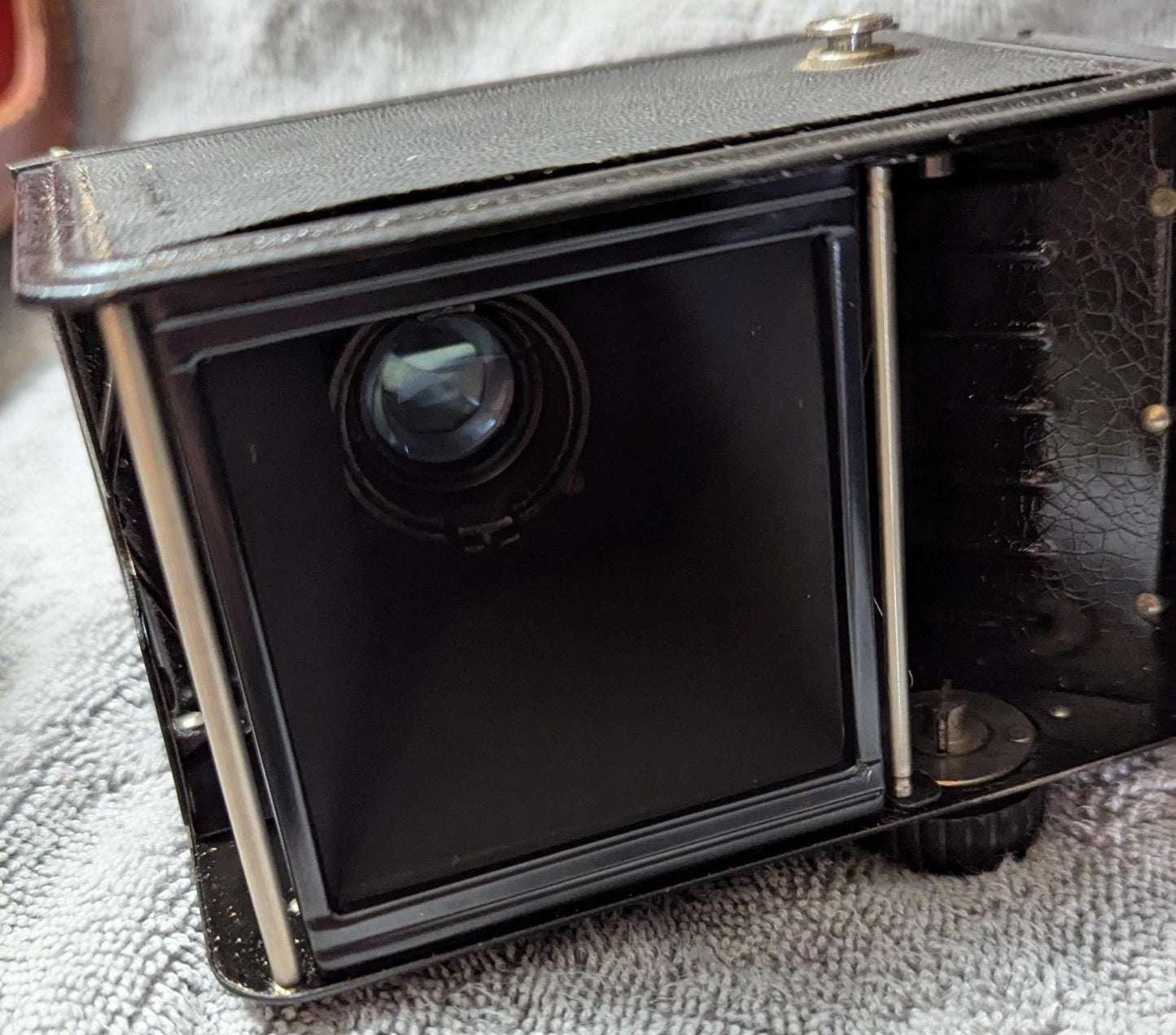 Vintage Reflekta TLR German Camera ca 1950 with Meritar 3.5 Lens, Leather Case