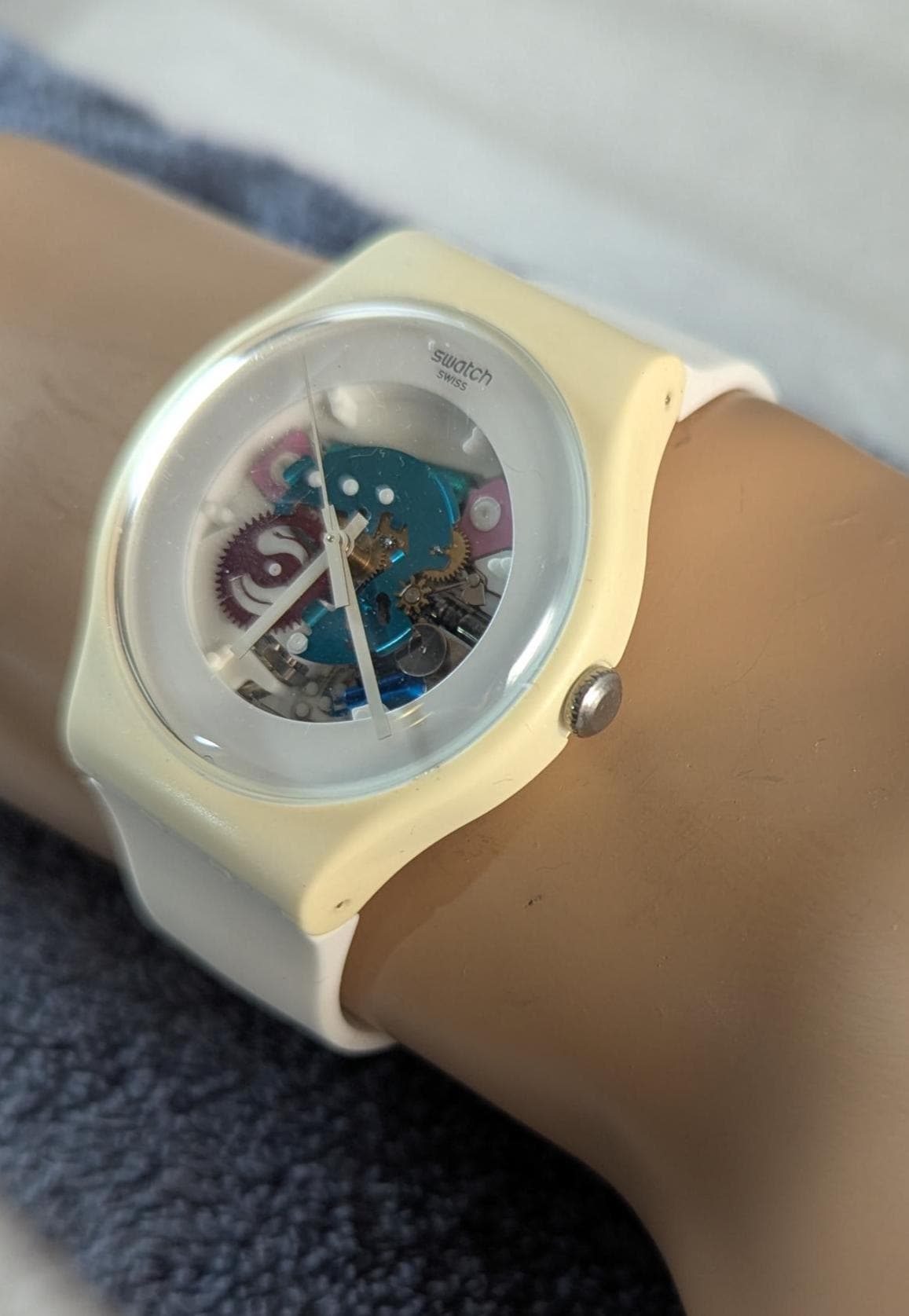 Vintage Swatch Watch "White Lacquered" Skeleton Dial 2001 Model