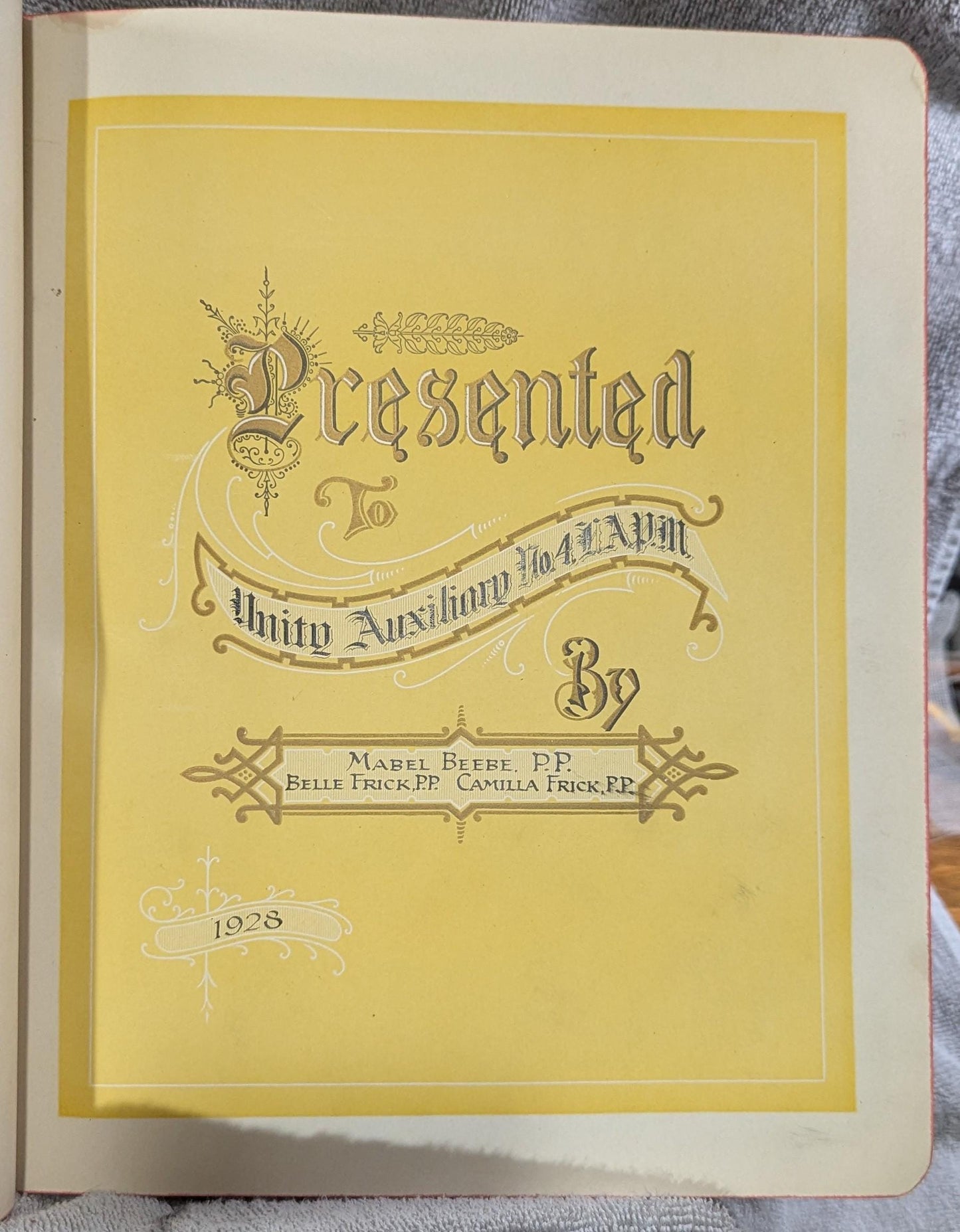 Antique Holy Bible 1928 Self-Pronouncing Edition Large Leather with Illustrations