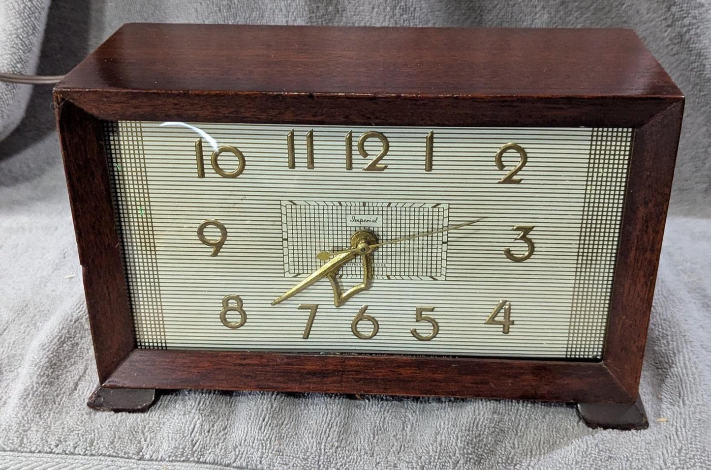 Vintage Rare Imperial Chiming Mantle Electric Clock Mahogany Wood 1950s Made USA