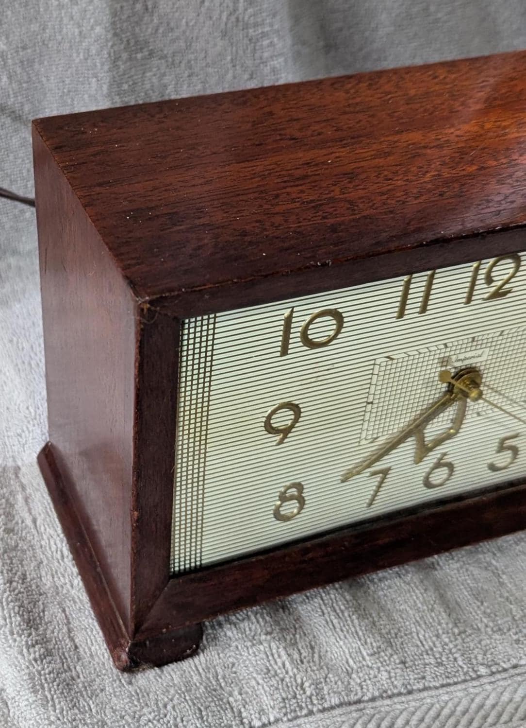 Vintage Rare Imperial Chiming Mantle Electric Clock Mahogany Wood 1950s Made USA