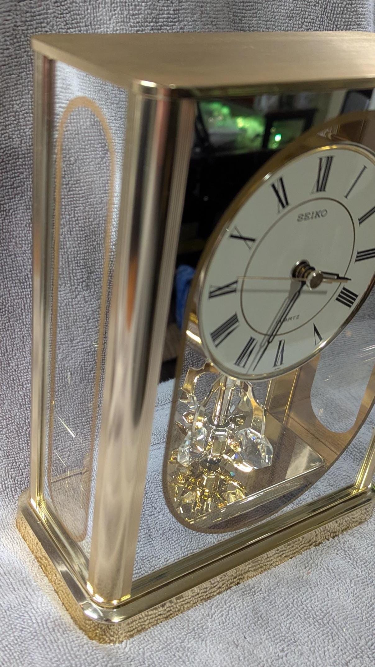 Vintage Seiko Quartz Anniversary Mantle Clock - Carriage Style Rotating Pendulum