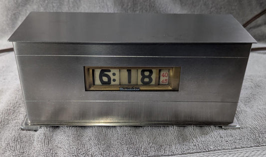 Rare Smith Metal Arts Flip Clock – Art Deco Machine Age Desk Clock