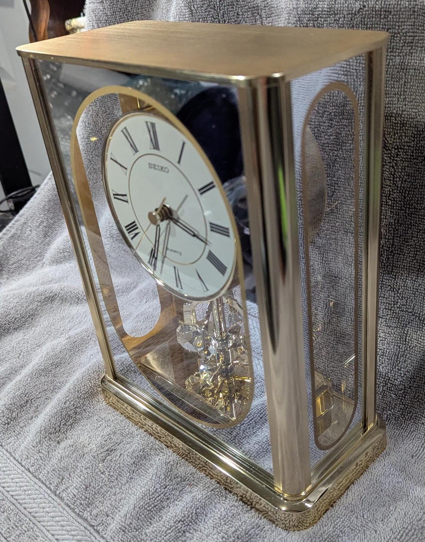 Vintage Seiko Quartz Anniversary Mantle Clock - Carriage Style Rotating Pendulum