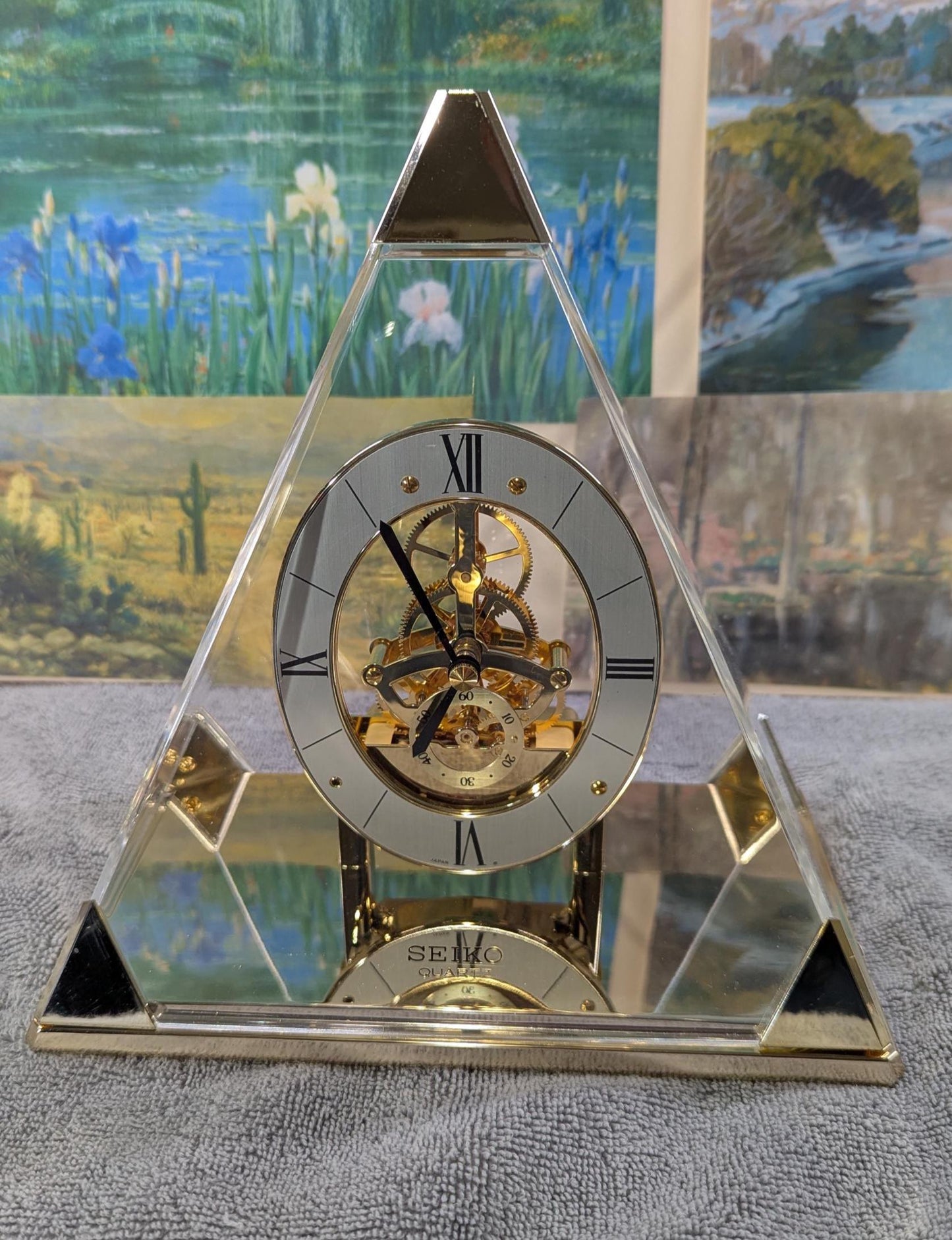 Wild Vintage Seiko Pyramid Desk/Mantle Clock ca 1980s - Clear Lucite Case Gold-toned Accents