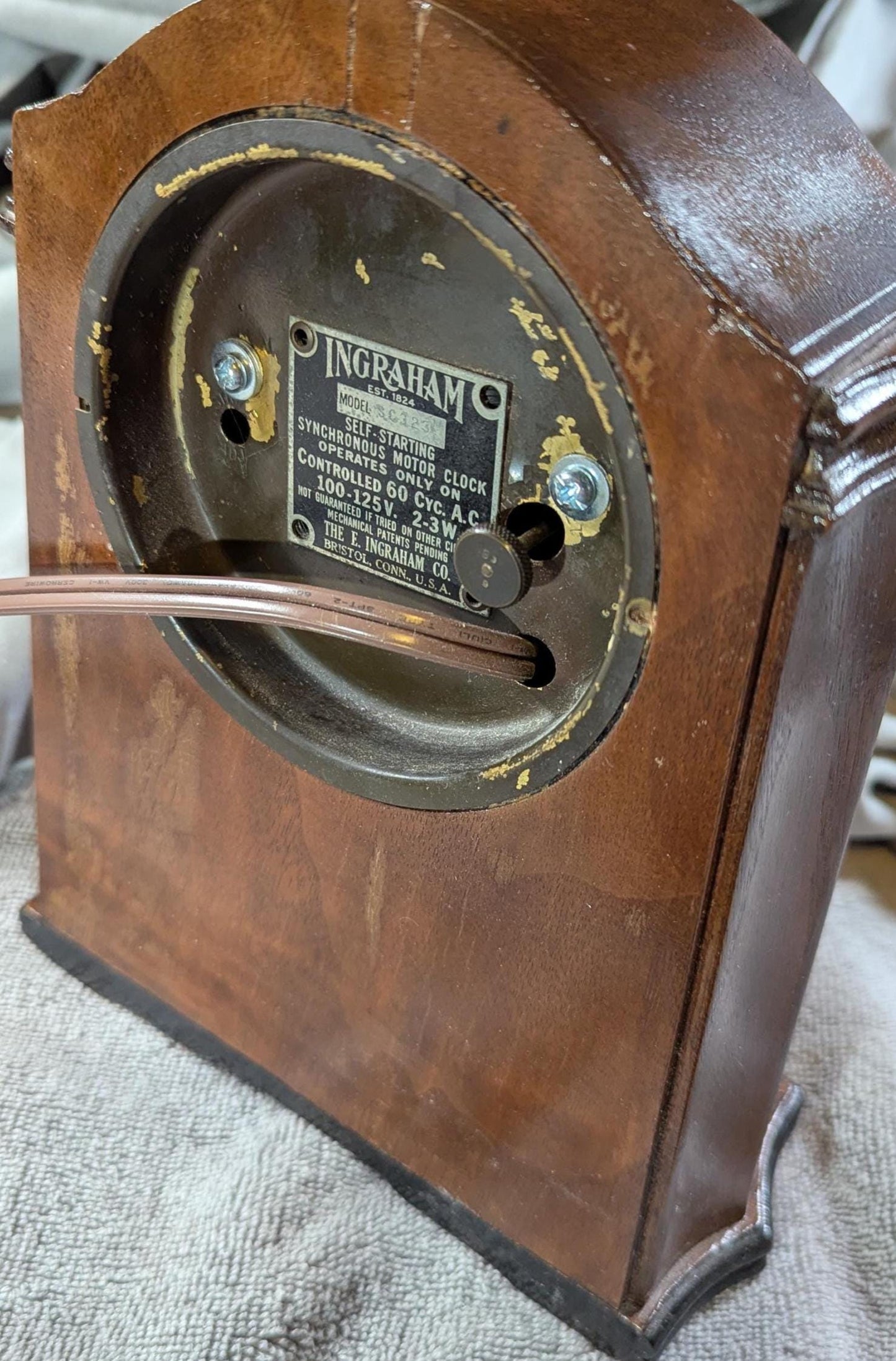 Vintage Ingraham Mantle Clock 1930s Art Deco Wood Case Model SC323