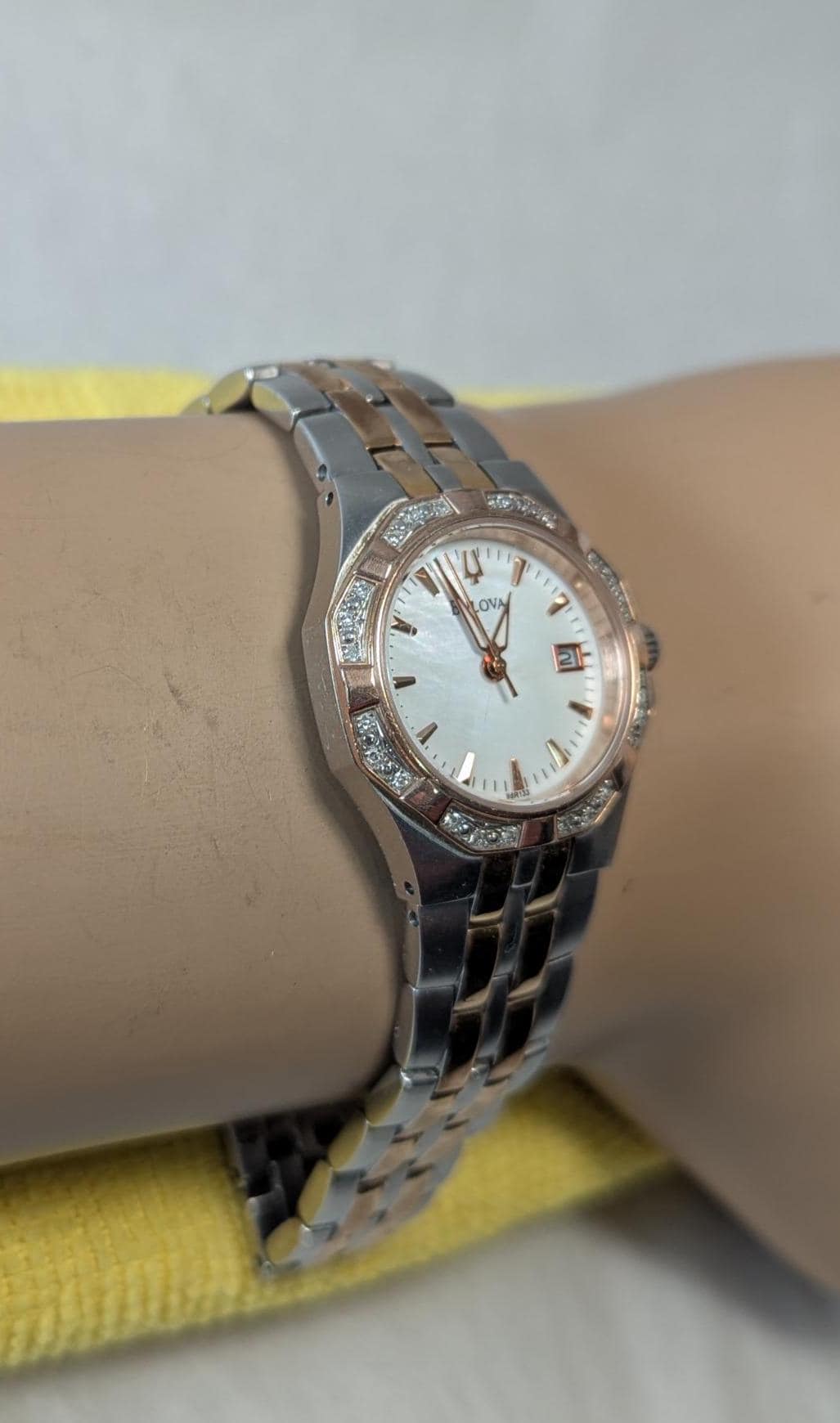 Vintage Bulova Diamond Accented Ladies Watch Mother Of Pearl Dial Model 98R133