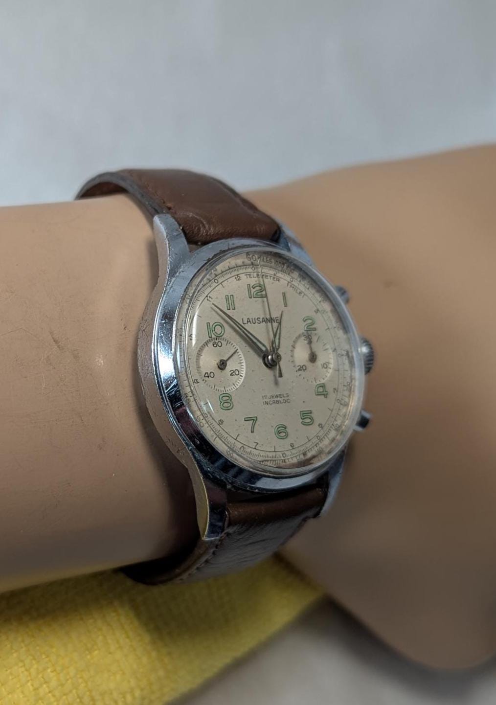 Working 1960s Lausanne Chronograph Men's Watch Venus 188 Swiss 17 Jewel Movement Cream Dial