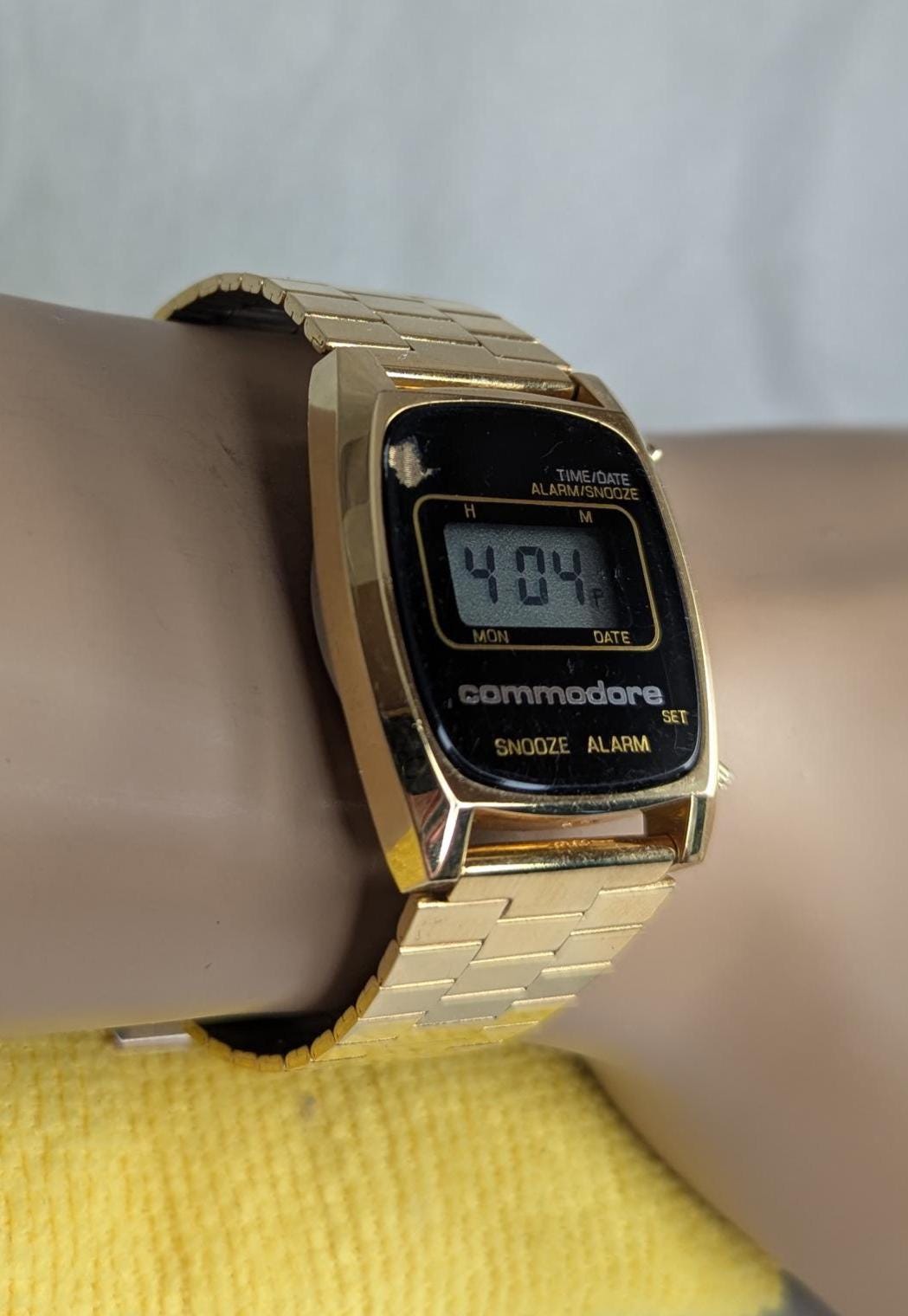 Rare 1979 Commodore Snooze Alarm LCD Digital Men's Watch - Vintage Gold Tone