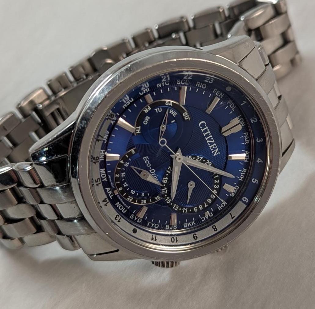 Used Citizen Eco-Drive Calendrier Men's Watch with Blue Dial